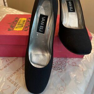 NEW Vaneli Classic Black Heels